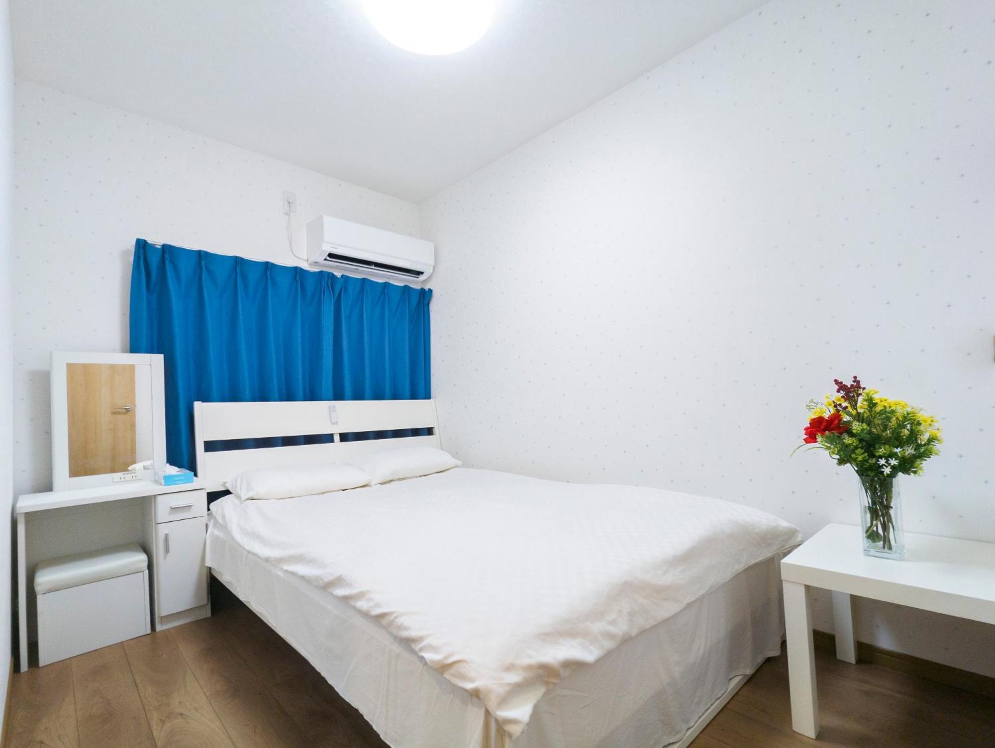 星夜屋: 1-Minute from Hanazono Station, Newly Renovated Osaka Exterior photo