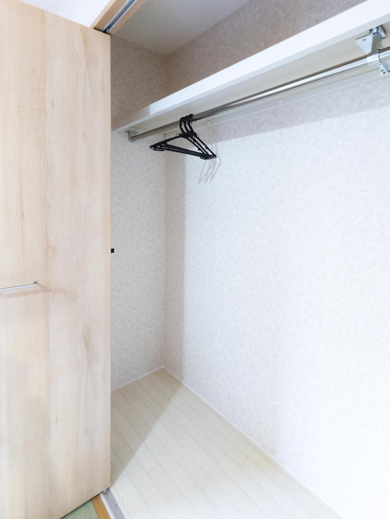 星夜屋: 1-Minute from Hanazono Station, Newly Renovated Osaka Exterior photo