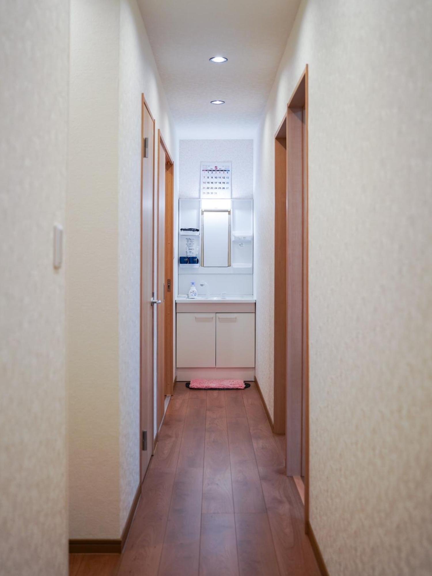 星夜屋: 1-Minute from Hanazono Station, Newly Renovated Osaka Exterior photo